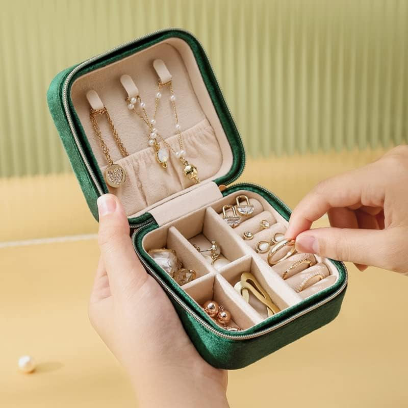 Travel Jewelry Box Portable Jewelry Case for Earring, Ring, Necklace,Bracelet Small Jewlery Organizer with Zipper (Green)