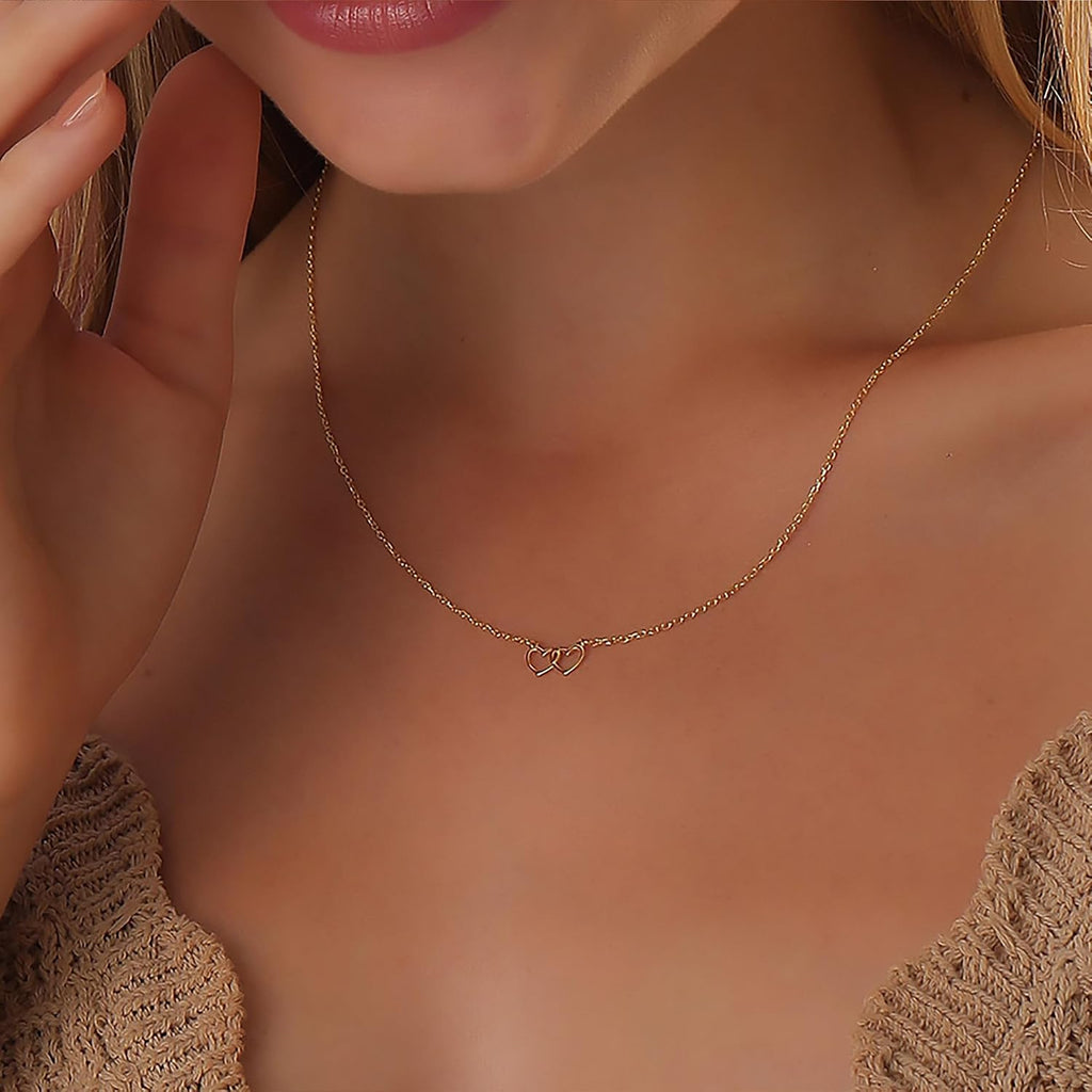 Heart Necklace for Women Girls, 18K Gold Plated Heart Pendant Charm Necklace Dainty Gold Necklace for Women Gold Jewelry Gifts for Mom Grandma Wife